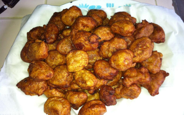 Beignets de bananes sauce créole
