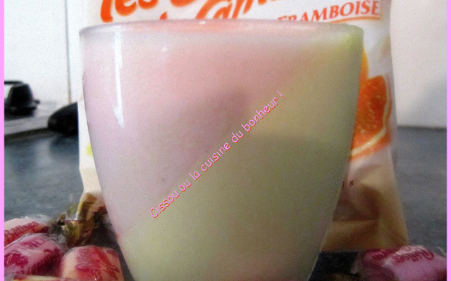 Panna-cotta aux Bêtises de Cambrai citron-framboise