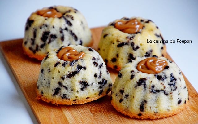 Financier aux vermicelles de chocolat et cœur à la confiture de lait