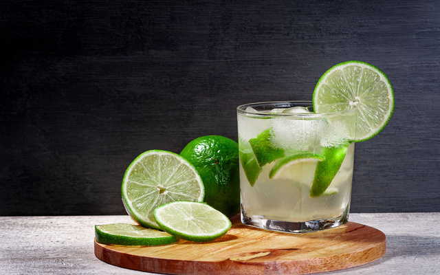 Véritable cocktail Caipirinha