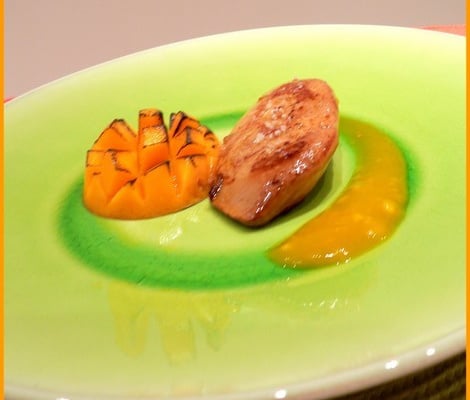 Foie gras chaud à la mangue