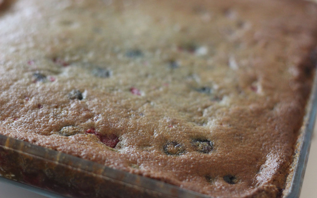 Gâteau aux fruits rouges frais