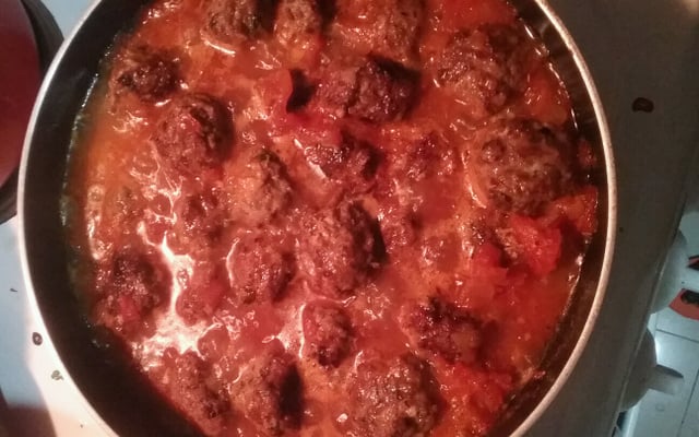 Boulettes de viande, sauce tomate