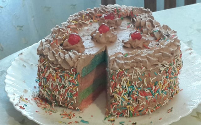 Gâteau arc en ciel