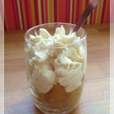 Verrine de poires caramélisées et mousse de foie gras