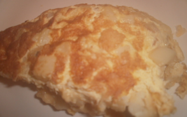 Omelette aux pommes de terre sautées