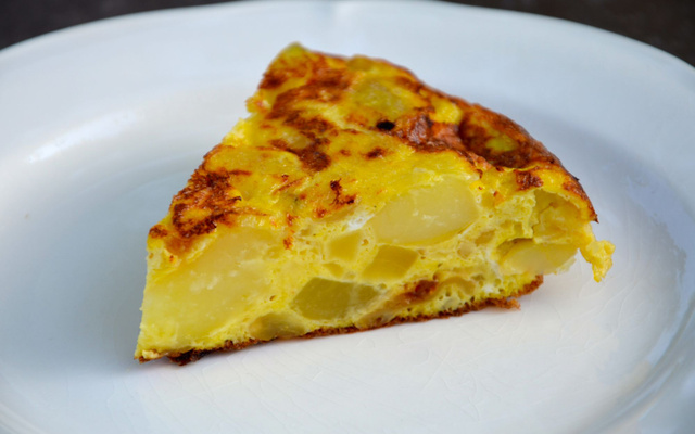 Tortilla aux patates et oignons