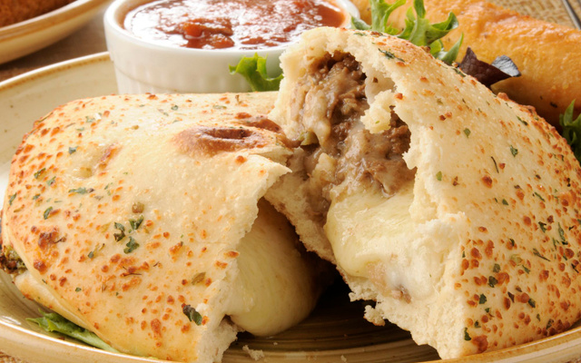 Calzone au bœuf et fromage