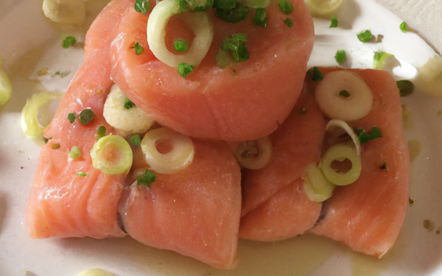 Saumon sur lit de poireaux