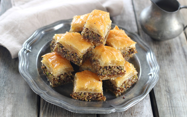 Baklava aux fruits secs et eau de fleur d'oranger
