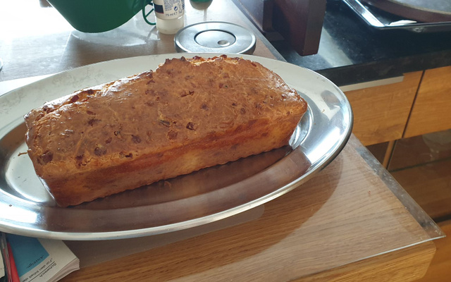 Cake aux lardons et gruyère