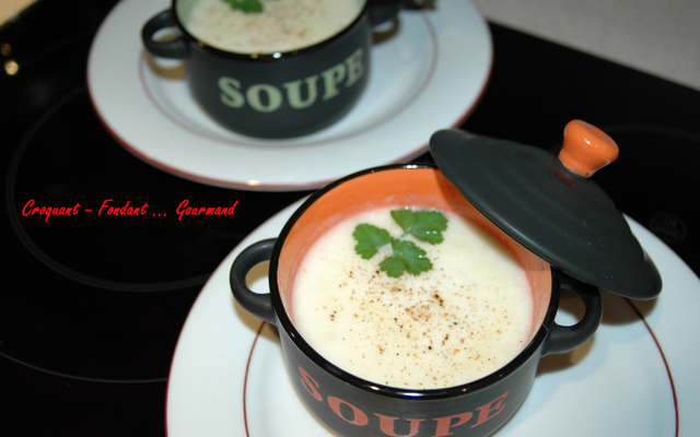 Crème de chou-fleur au parmesan