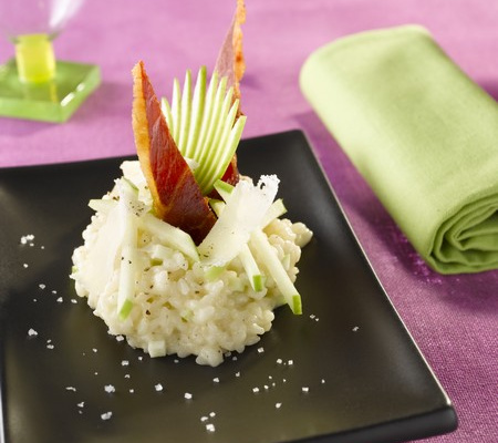 Risotto aux pommes et chips de jambon
