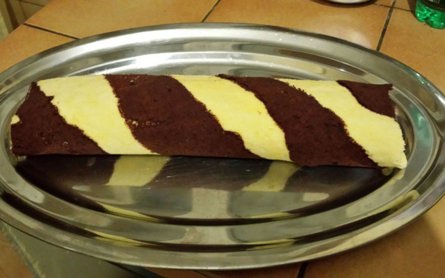 Gâteau roulé rayé