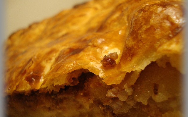 Galette des rois aux pommes et aux noix de pécan