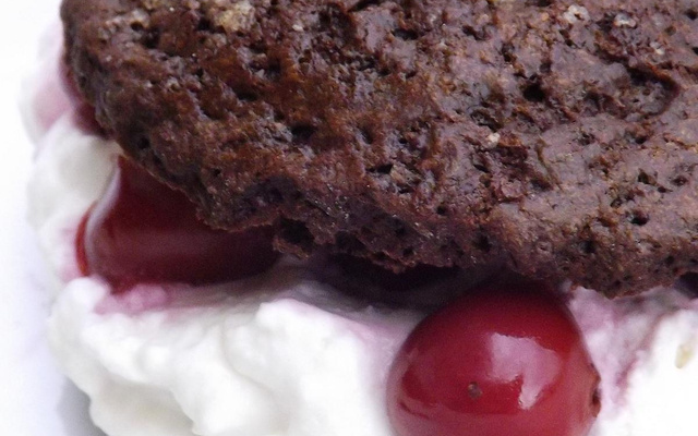 Minis shortcakes façon fôret noire au cottage cheese