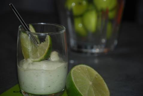 Mousse à l'avocat facile au mixeur