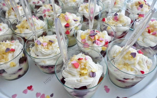 Trifle aux fruits rouges maison