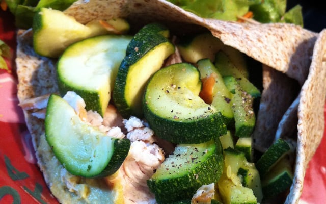 Burrito Libanais Hummus/Poulet et Courgettes !