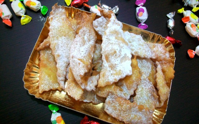 Les chiacchiere-beignets italiens