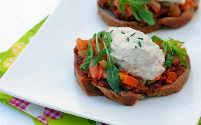 Tartines aubergine et thon