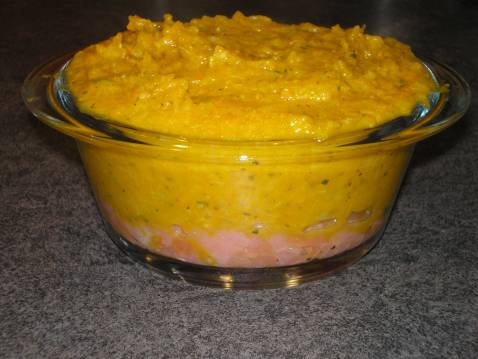 Petite cocotte de purée endive-potiron sur lit de saumon fumé