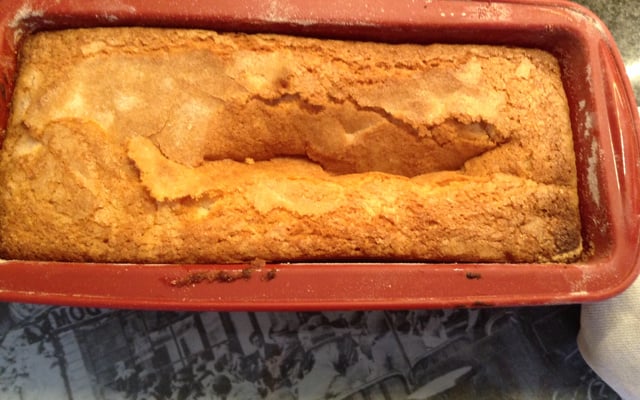 Quatre-Quarts aux pommes et à la cannelle