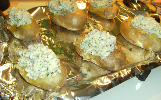 Pommes de terre farcies à la crème au bleu persillée