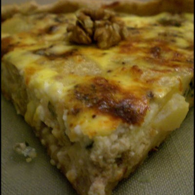 Tarte aux poires et au roquefort