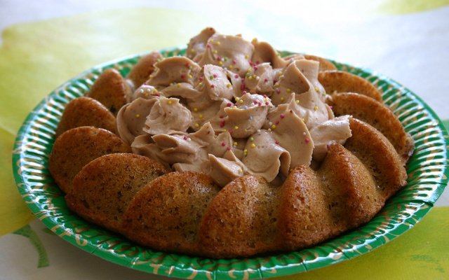 Gâteau noisettes, crème praliné