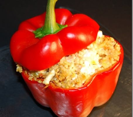 Poivrons garnis à la féta et semoule
