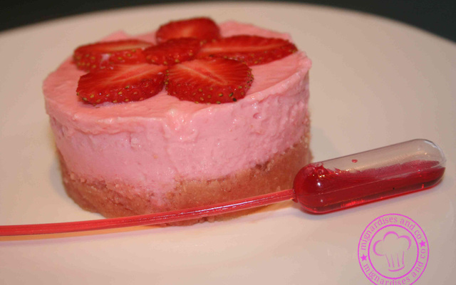 Cheesecake tout rose à la fraise
