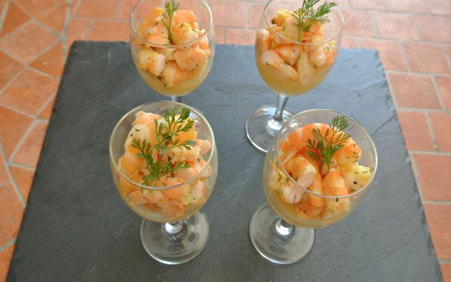 Crevettes au coriandre sur mousse d'ananas