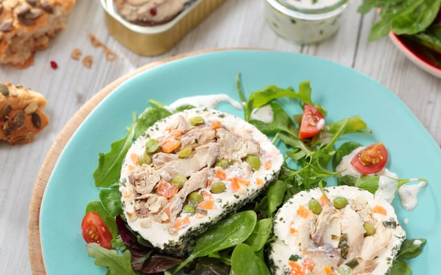La terrine de maquereau, petits légumes et fromage frais