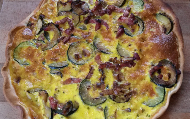 Tarte aux courgettes et lardons