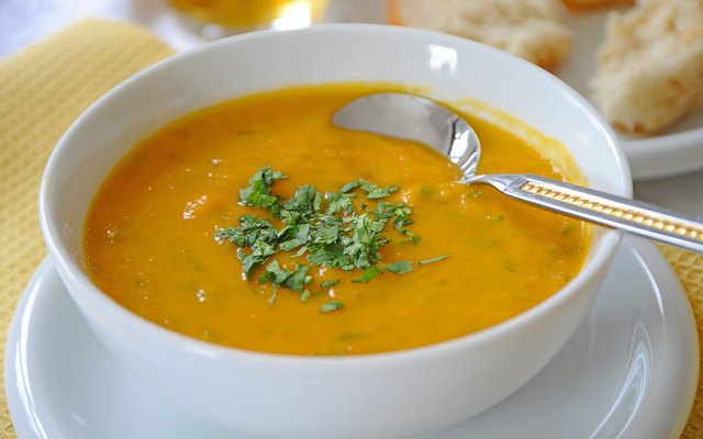 Soupe de lentilles corail facile