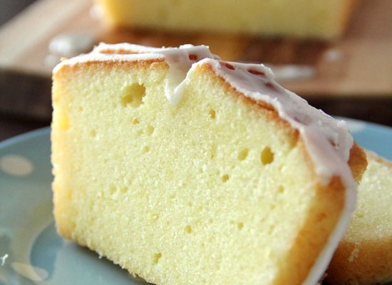 Lemon pound cake