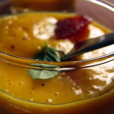 Verrine de butternut au chorizo piquant adouci à l'abricot sec
