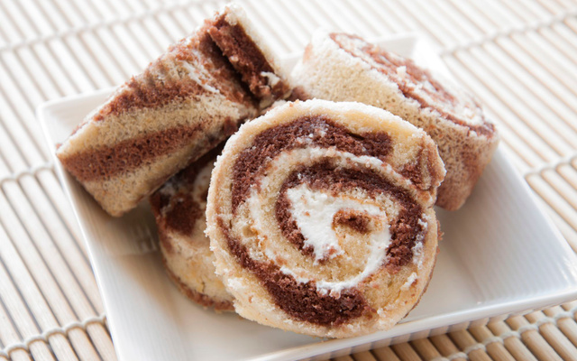 Gâteau roulé rayé