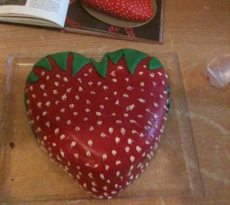 Fraisier en forme de fraise