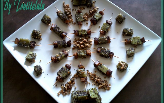 Tits cubes de courgette fondants et épicés aux éclats de cacahuète