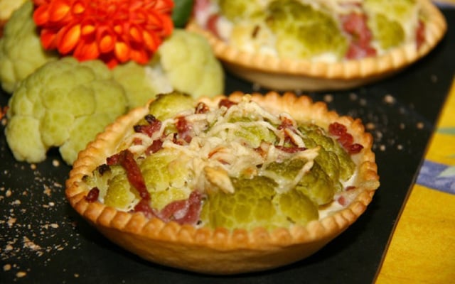 Tartelettesau chou fleur vert