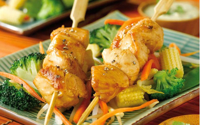 Brochettes de poulet au citron vert