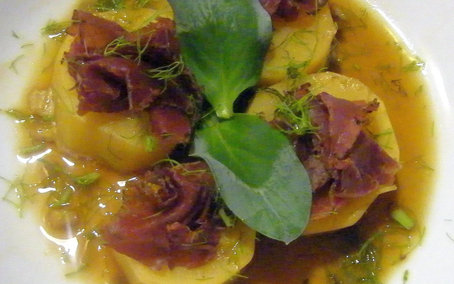 Pomme de terre et bœuf séché au bouillon Ariake