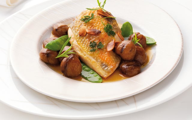 Suprême de pintade et marrons glacés au beurre AOP Charentes-Poitou Grand Fermage