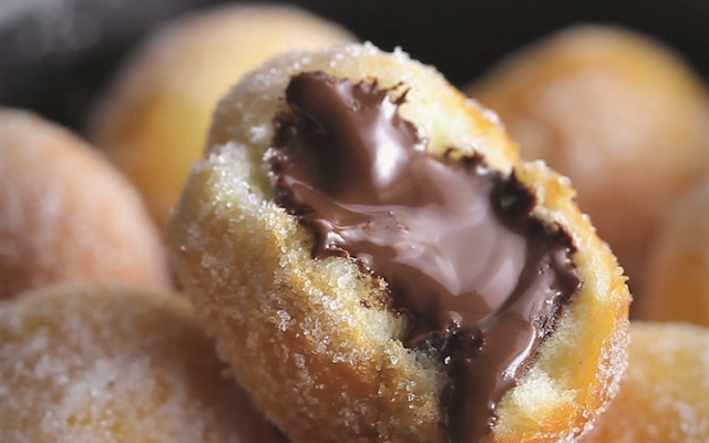 Petits beignets au chocolat
