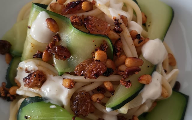 Spaghettis aux tagiatelles de courgette