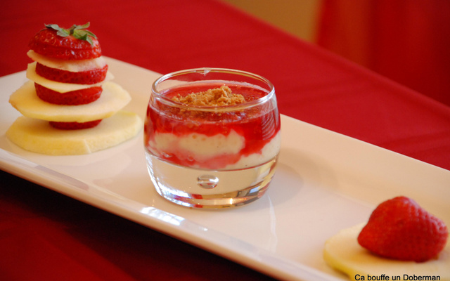 Riz au lait et coulis de framboise