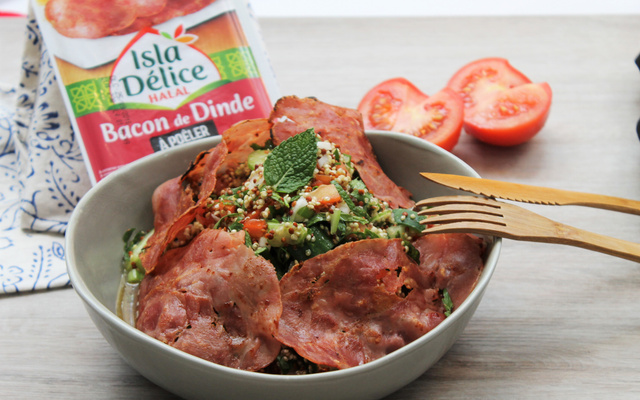 Taboulé de quinoa aux légumes croquants et Bacon de Dinde à poêler Isla Délice