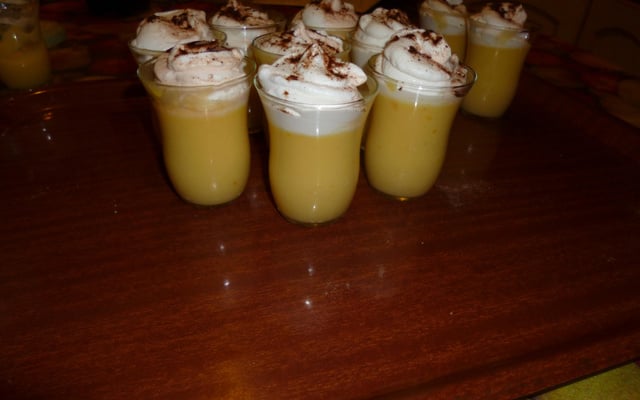Petits pots de crème orange curd et chantilly à la vanille